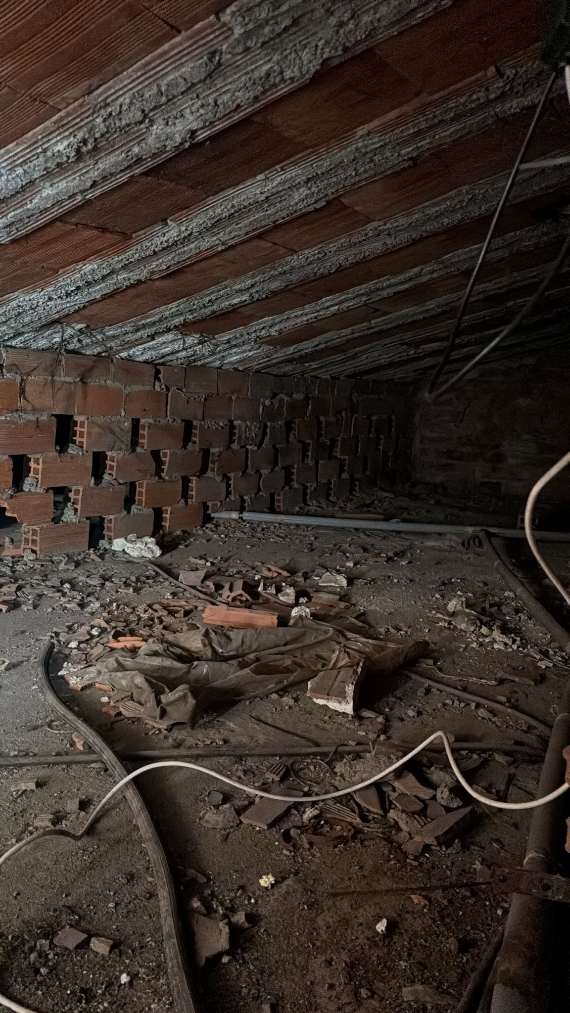 Buhardilla sin aislar